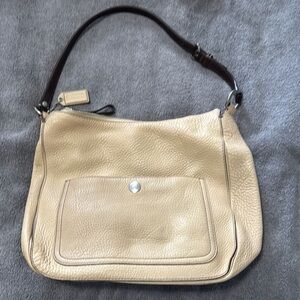 Coach Cream Leather Shoulder Bag
